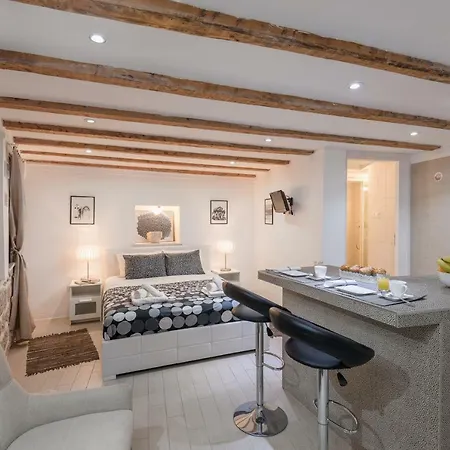 Apartamento Old Town Center Studio's